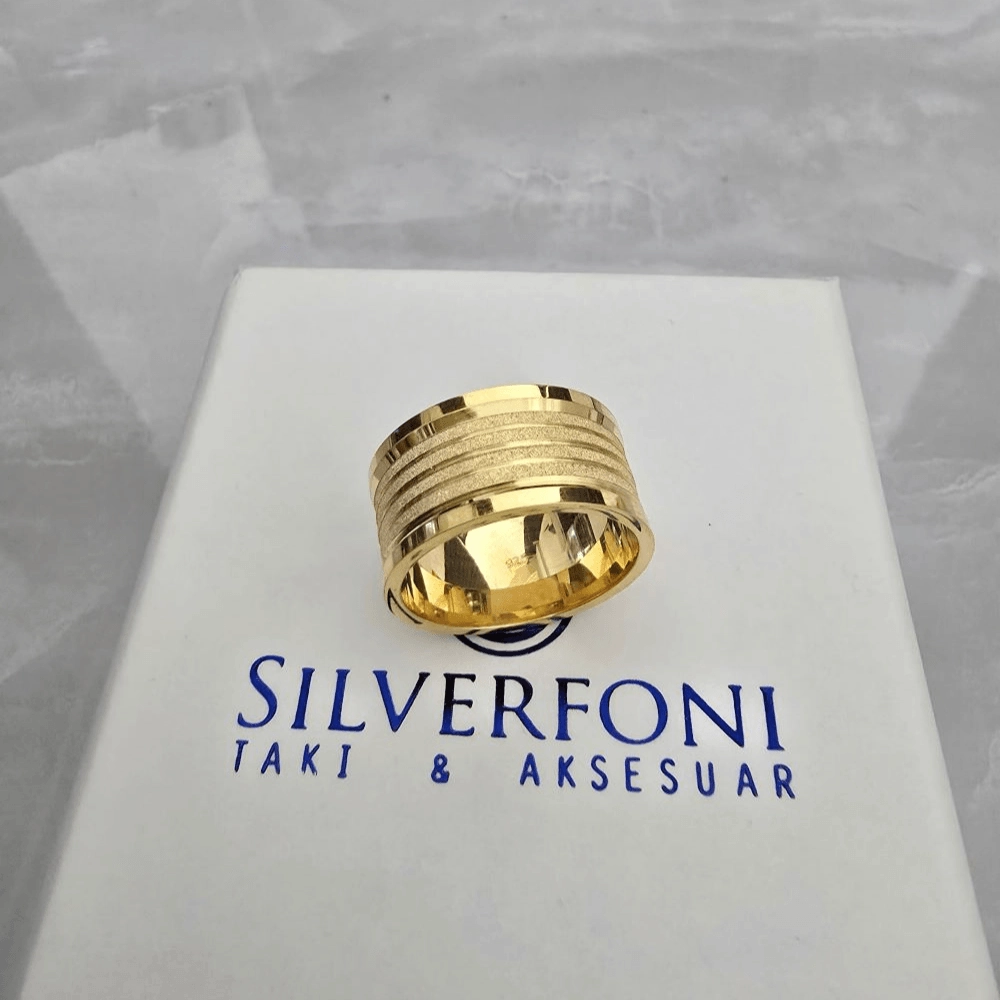 Silverfoni  Erkek Ortası Kum Desenli El İşi Alyans