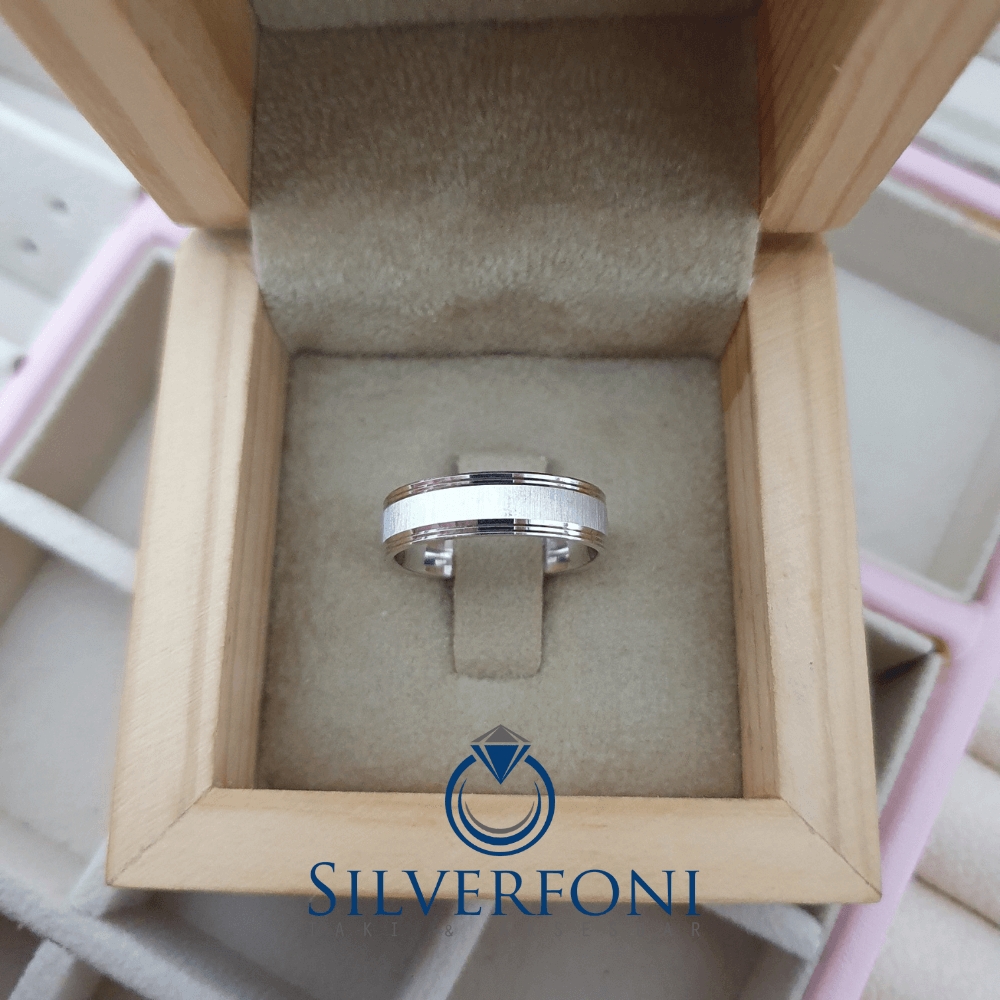 Silverfoni  Bayan Berrak Modeli Klasik Gümüş Alyans