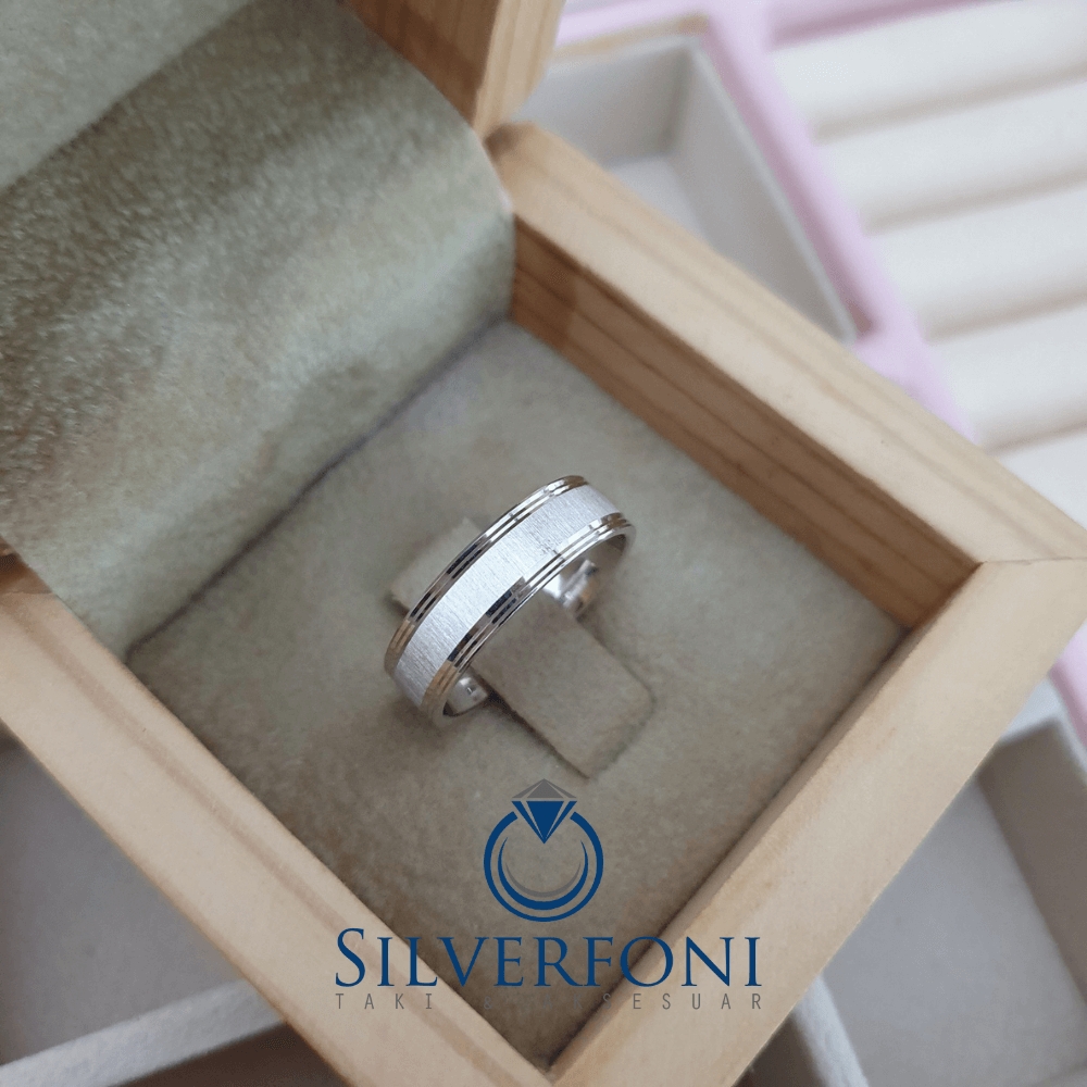 Silverfoni  Bayan Berrak Modeli Klasik Gümüş Alyans