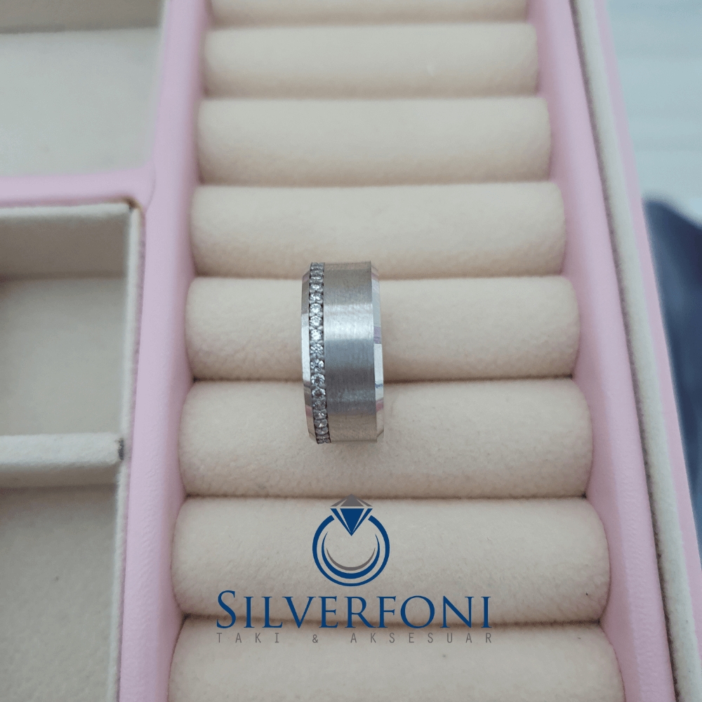 Silverfoni  Sıra Taş modeli KadınTaşlı Alyans