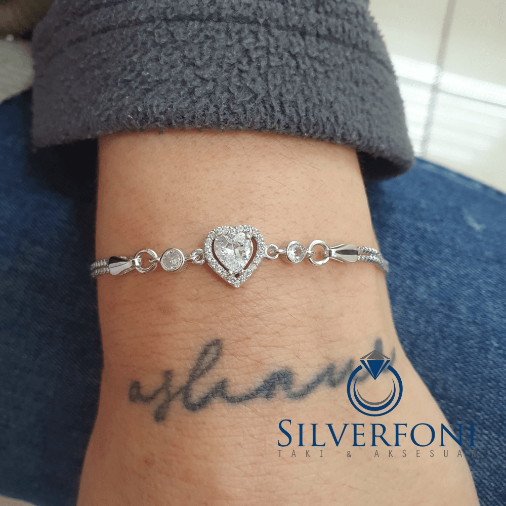 Silverfoni 925 Ayar Gümüş Kalp beyaz Bileklik