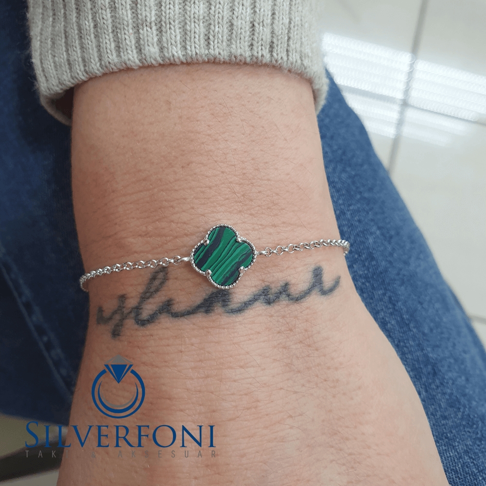 Silverfoni 925 Ayar Gümüş Yonca Tekli Yeşil Bileklik