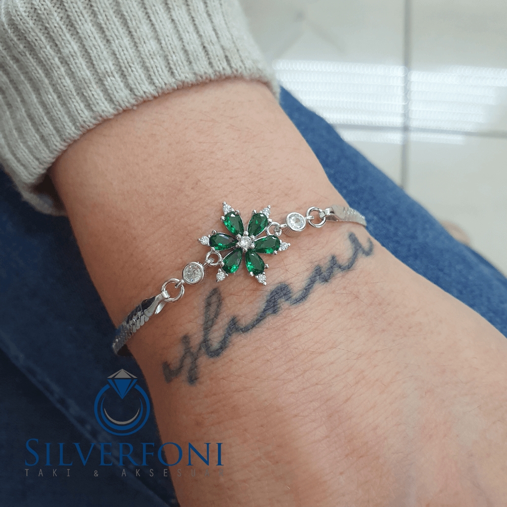 Silverfoni 925 Ayar Gümüş Lotus Yeşil Taş Bileklik