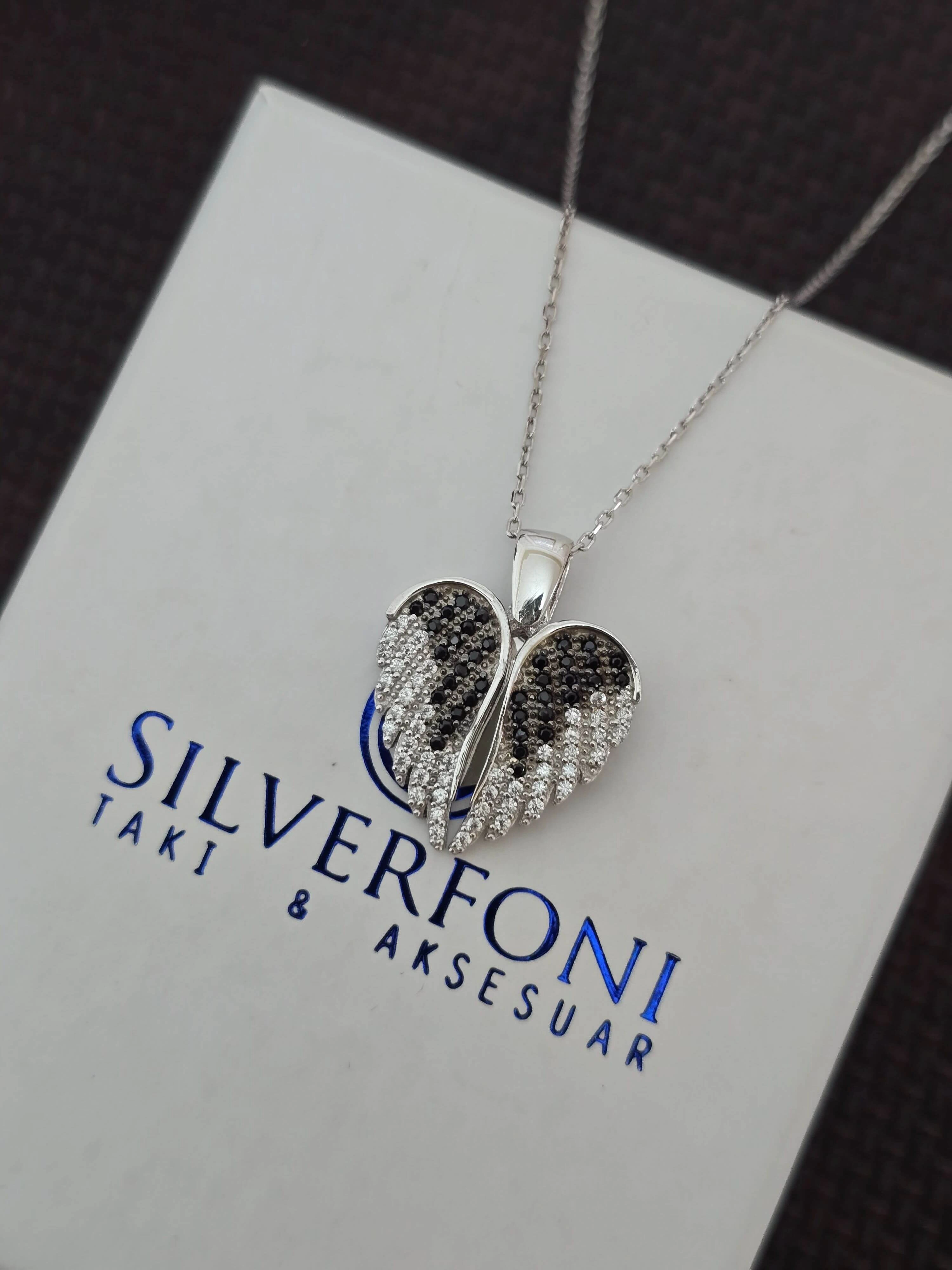 Silverfoni 925 Ayar Gümüş Bayan  Kalbimdeki Sır Kolye