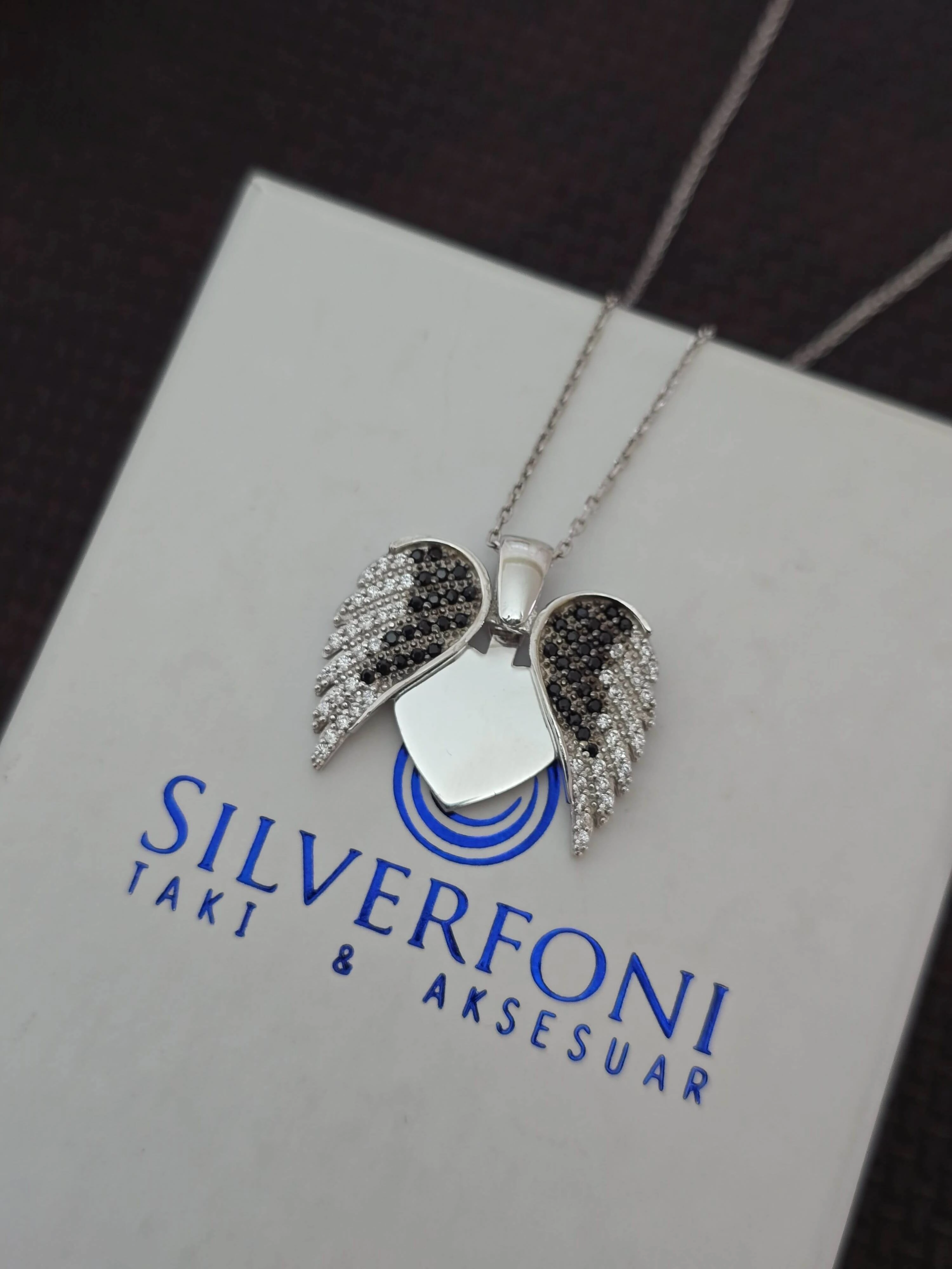 Silverfoni 925 Ayar Gümüş Bayan  Kalbimdeki Sır Kolye