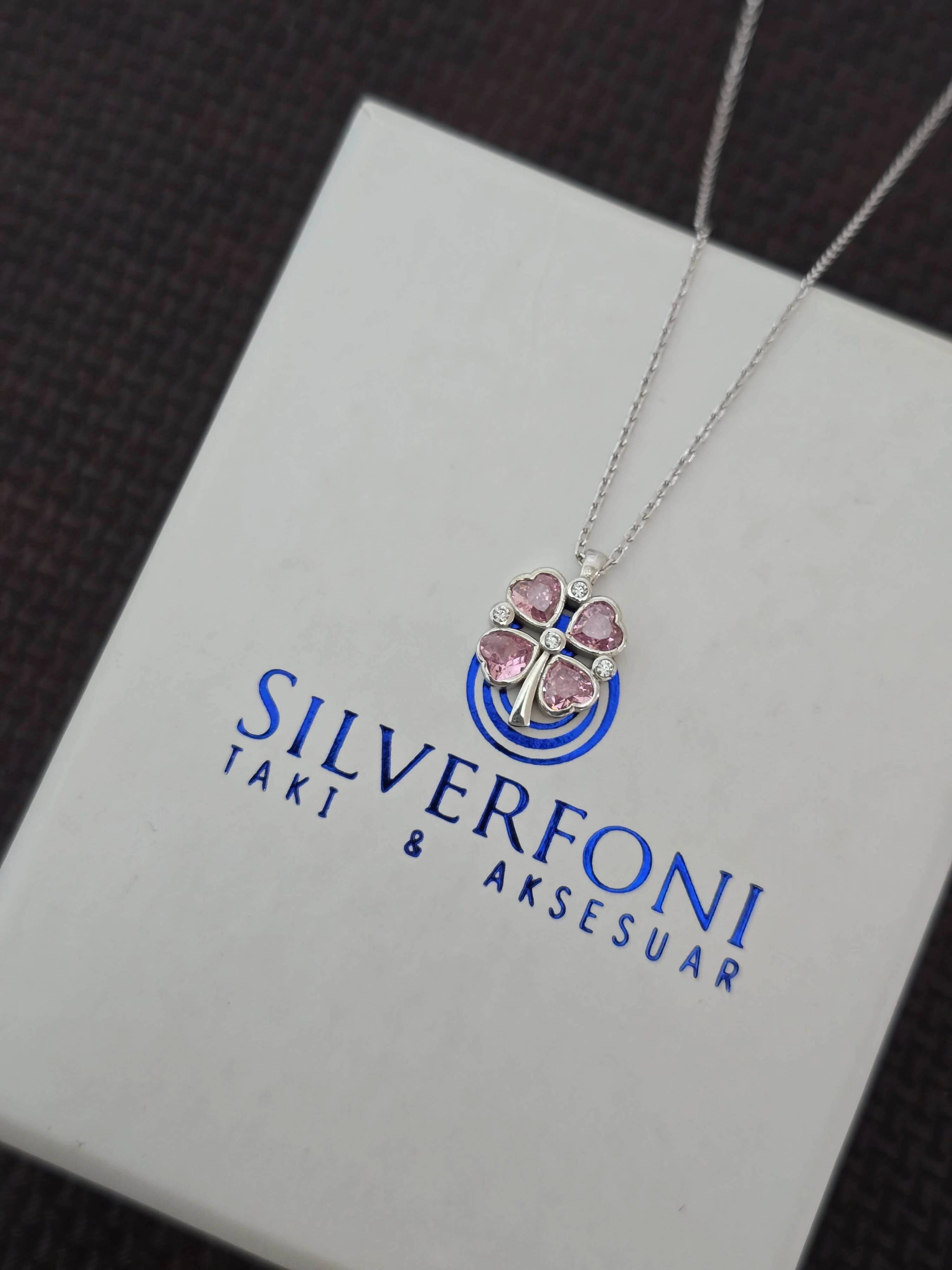 Silverfoni 925 Ayar Gümüş Bayan mistik yonca  Kolye