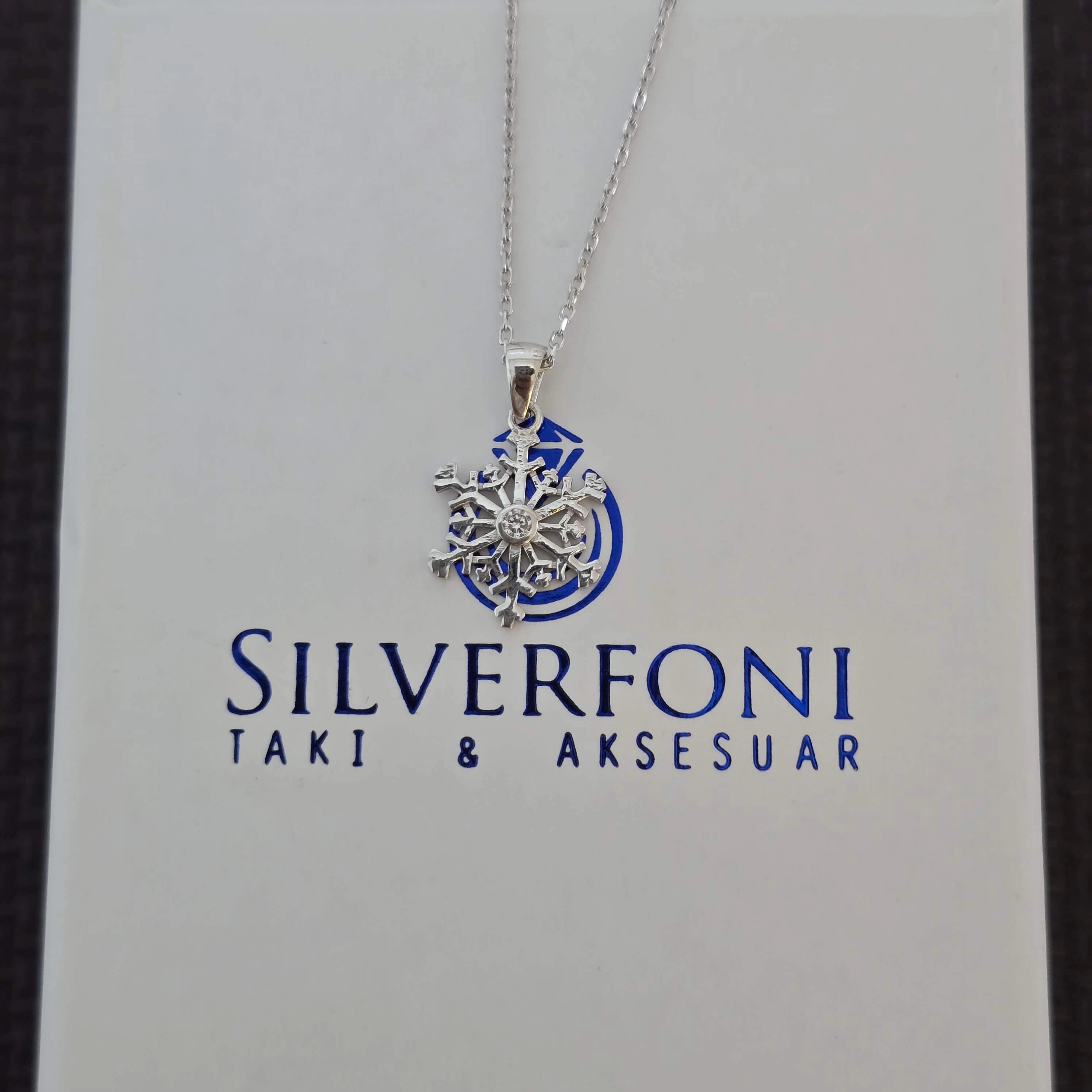 Silverfoni 925 Ayar Gümüş Bayan Kar Tanesi Kolye