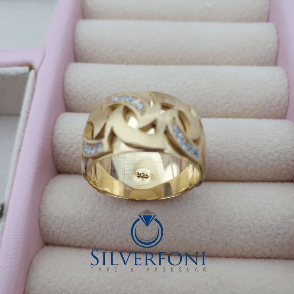 Silverfoni Bumerang Modeli Alevtopu Alyans – Özel Tasarım Yüzük