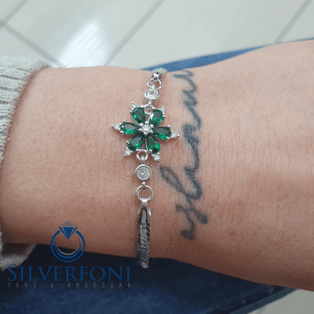Silverfoni 925 Ayar Gümüş Lotus Yeşil Taş Bileklik