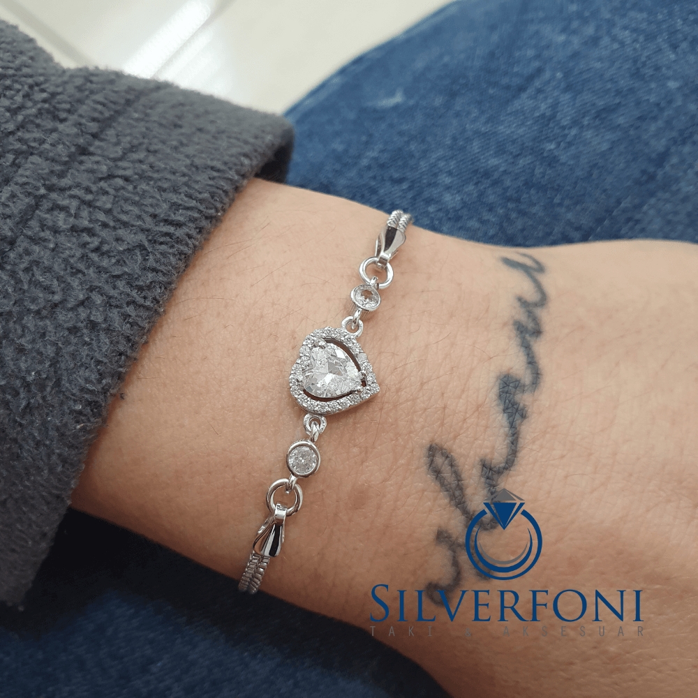 Silverfoni 925 Ayar Gümüş Kalp beyaz Bileklik
