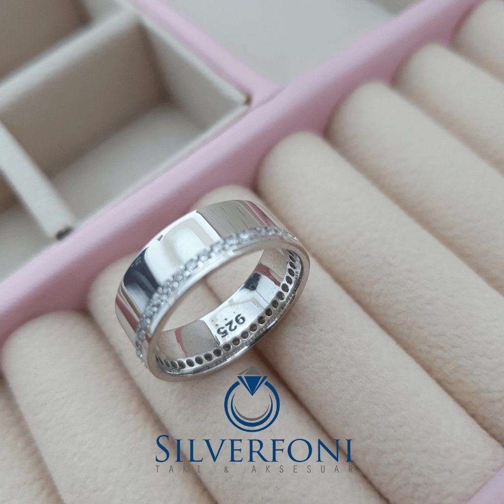 Silverfoni Sonsuz Işıltı Taşlı Bayan Alyans