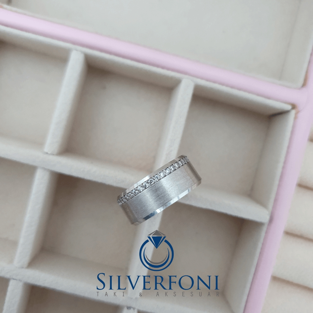 Silverfoni  Sıra Taş modeli KadınTaşlı Alyans