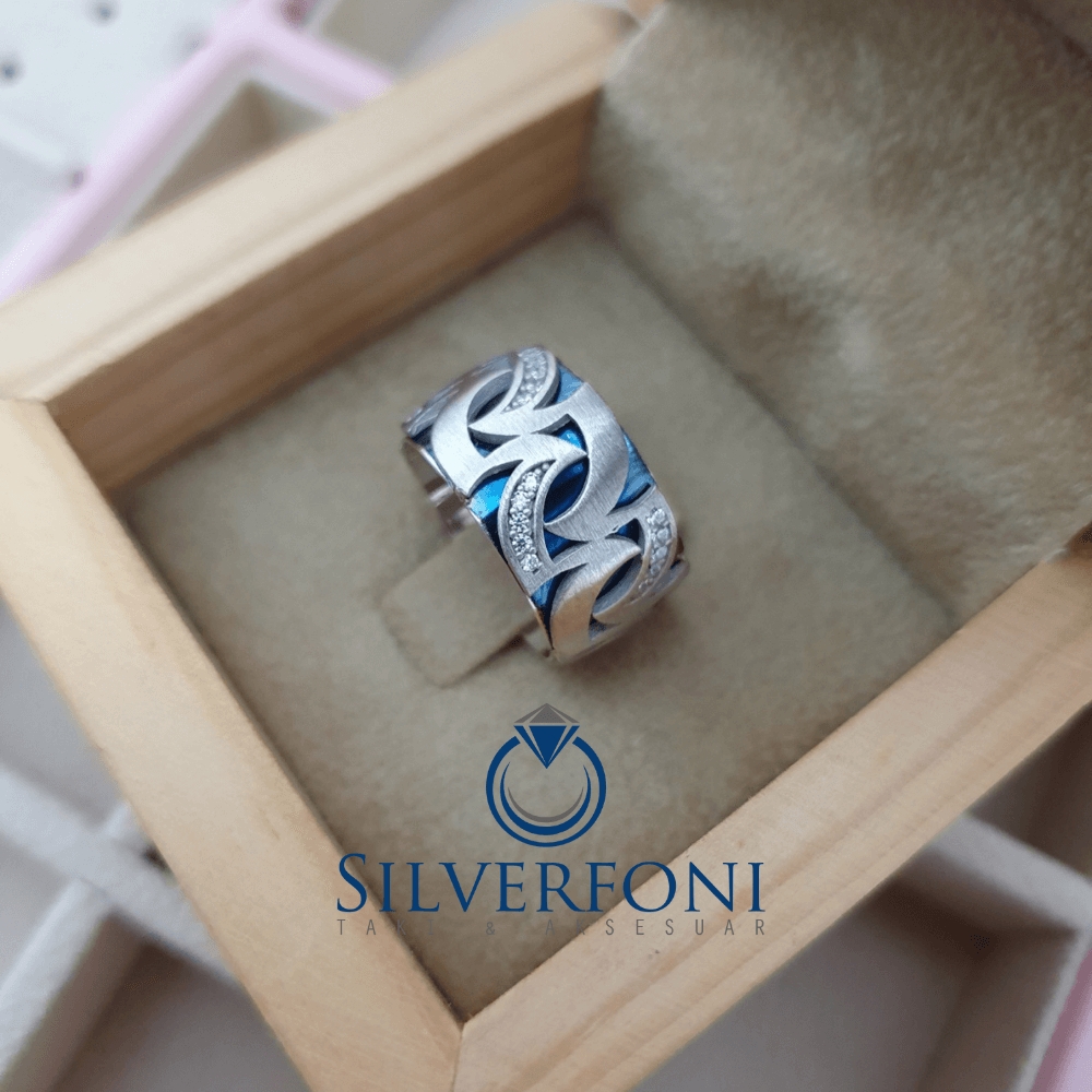 Silverfoni Bumerang Modeli Alevtopu Alyans – Özel Tasarım Yüzük