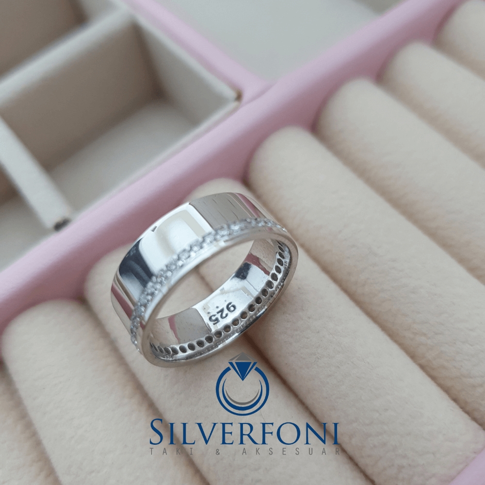 Silverfoni Sonsuz Işıltı Taşlı Bayan Alyans