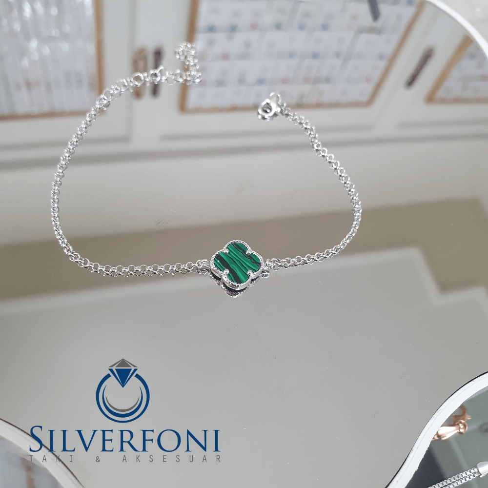 Silverfoni 925 Ayar Gümüş Yonca Tekli Yeşil Bileklik