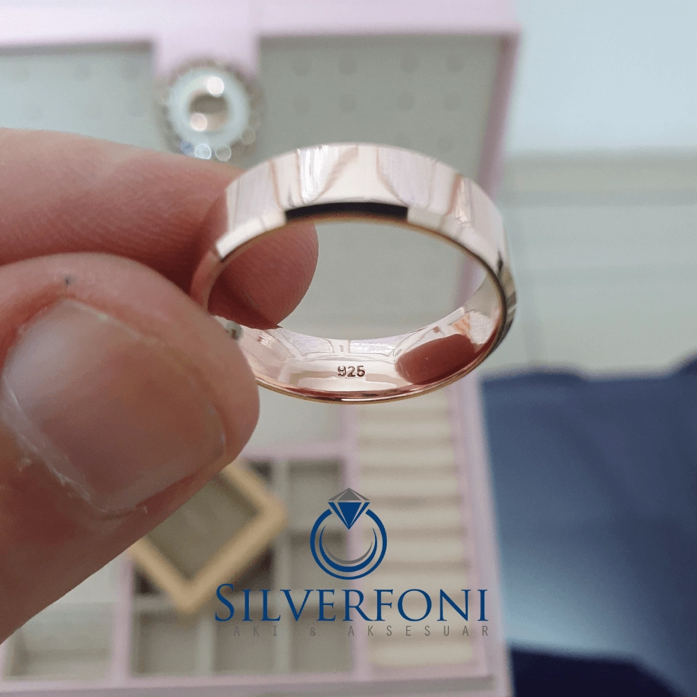 Silverfoni  Erkek 6mm Küt Kesim Klasik Gümüş Alyans