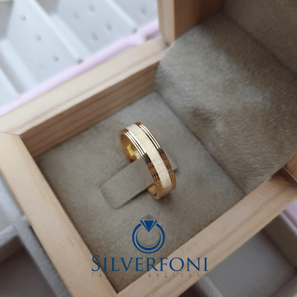 Silverfoni  Erkek Berrak Modeli Klasik Gümüş Alyans