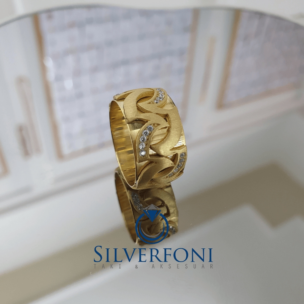 Silverfoni Bumerang Modeli Alevtopu Alyans – Özel Tasarım Yüzük
