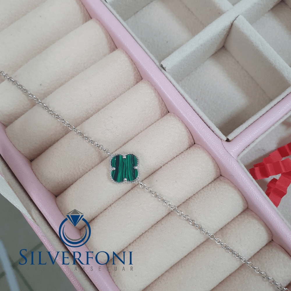 Silverfoni 925 Ayar Gümüş Yonca Tekli Yeşil Bileklik