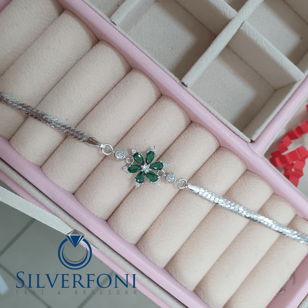 Silverfoni 925 Ayar Gümüş Lotus Yeşil Taş Bileklik