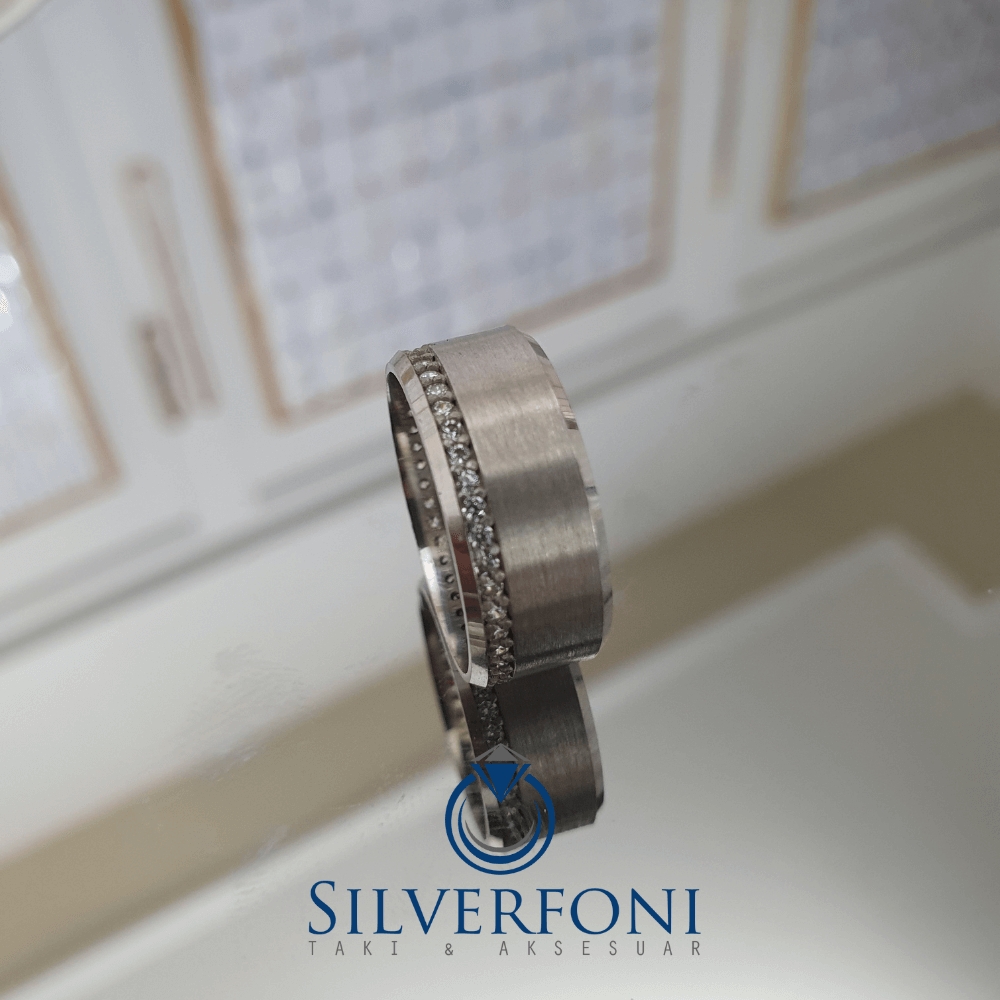 Silverfoni  Sıra Taş modeli KadınTaşlı Alyans