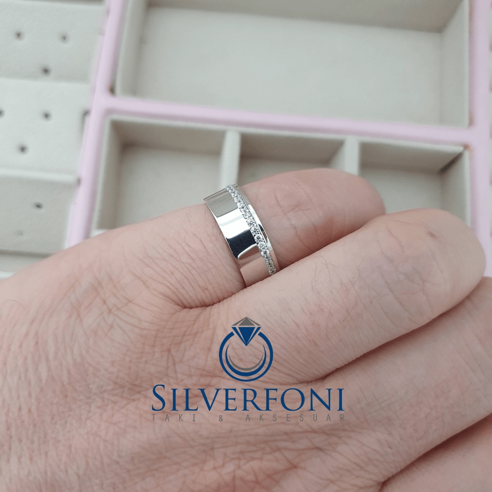 Silverfoni Sonsuz Işıltı Taşlı Bayan Alyans