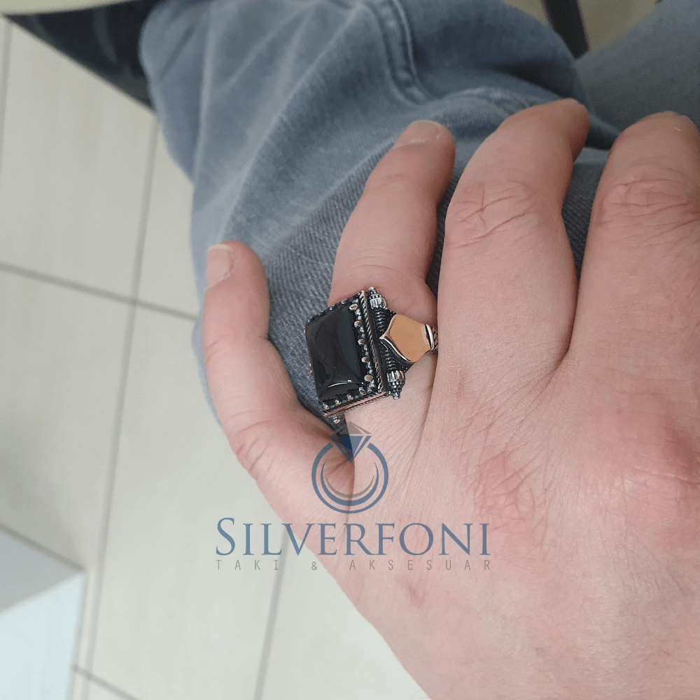 Silverfoni 925 Ayar Gümüş siyah taşlı  erkek yüzük