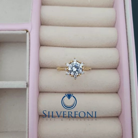 Lotus Model Gümüş Tektaş Yüzük |