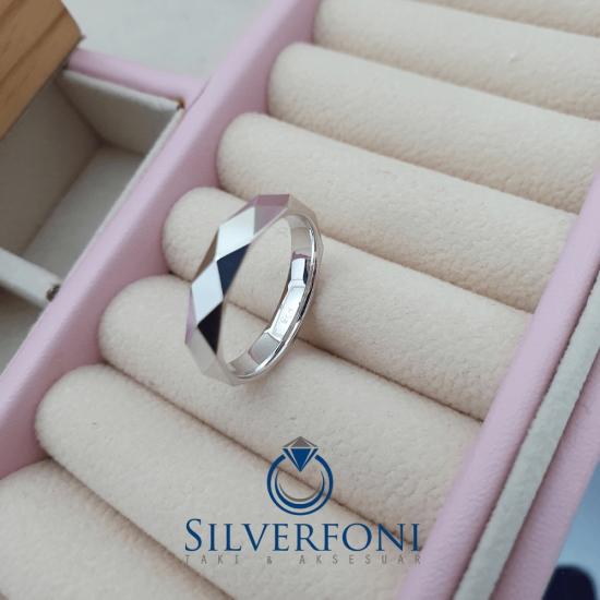 Bay Prizma Model Modern Alyans – 925 Ayar Gümüş | Silverfoni