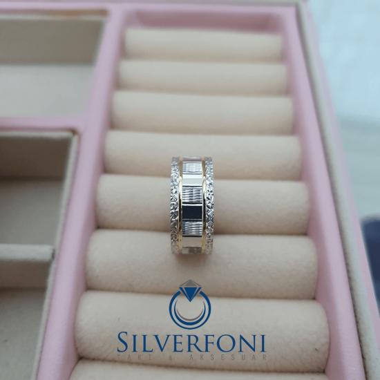 Bayan Kareli Modern Alyans – 925 Ayar Gümüş | Silverfoni