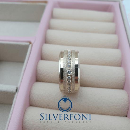 Hayal Model Taşlı Bayan Gümüş Alyans 