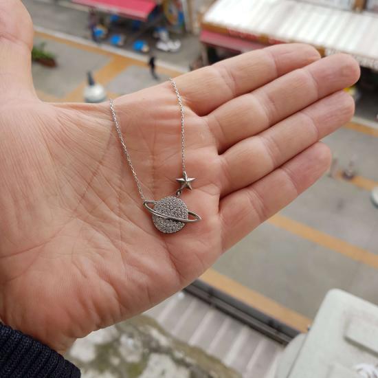 925 Ayar Gümüş Zirkon Taşlı Gezegen Bayan Kolye