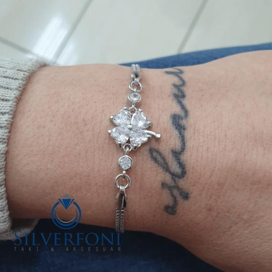 Silverfoni 925 Ayar Gümüş Yonca Silver Beyaz Taş Bileklik