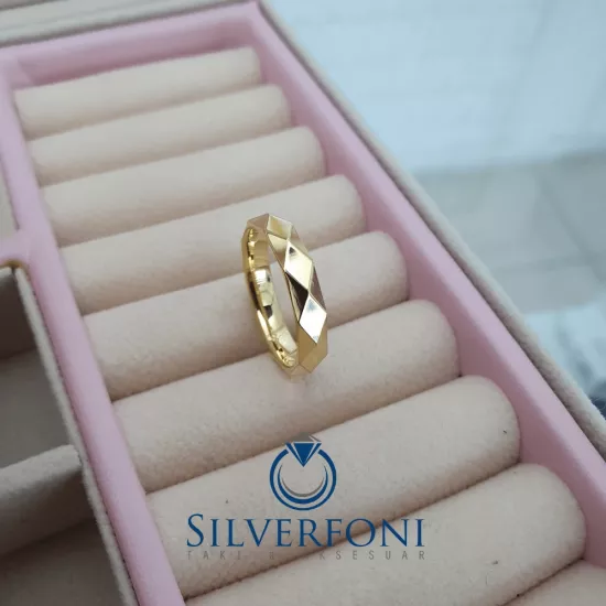 Bayan Prizma Model Modern Alyans – 925 Ayar Gümüş 