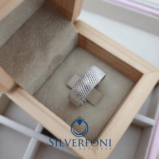 Bayan Nokta Desenli Klasik Gümüş Alyans | 