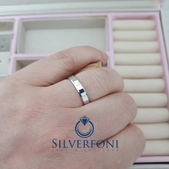Erkek 4mm Küt Kesim Klasik Gümüş Alyans Silverfoni